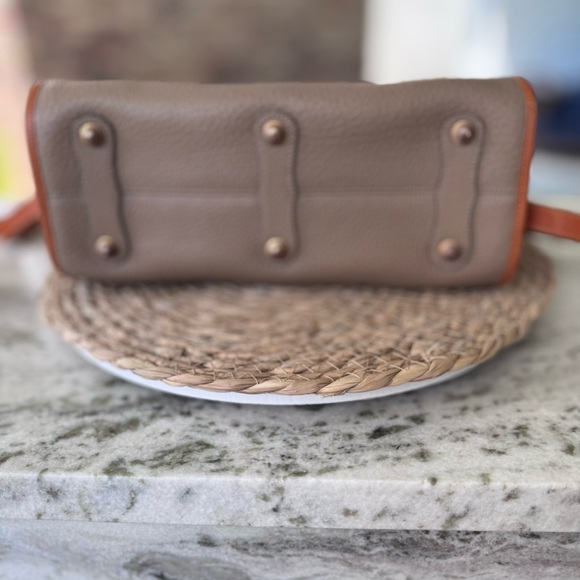 Dooney & Bourke Vintage Pebble Leather Satchel / Crossbody with COA made in USA - Picture 7 of 8
